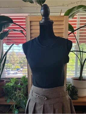 Black Sleeveless Crewneck Bodysuit - Women